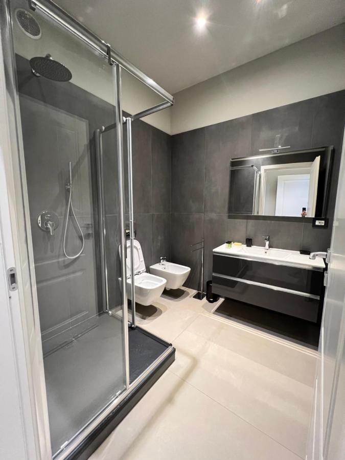 V&B Suites And Apartments Παβία Εξωτερικό φωτογραφία